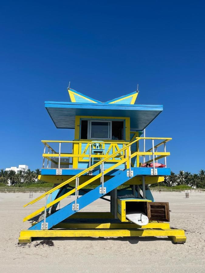 Beachfront Apt In Carlyle Hotel On Ocean Drive 마이애미 비치 외부 사진